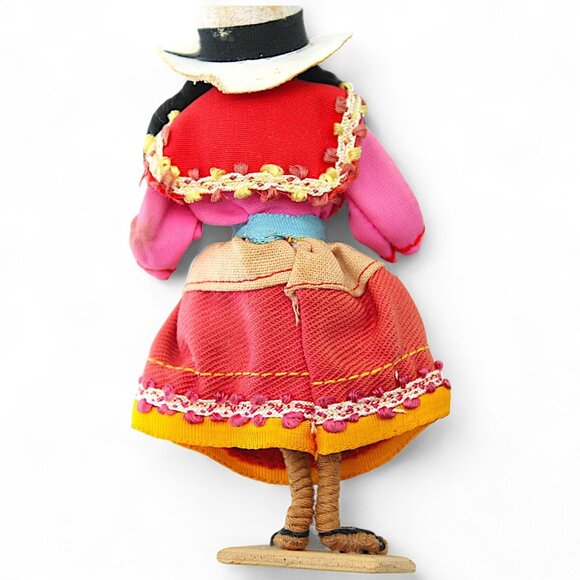 Vintage Handmade Peruvian Cloth Doll With Traditional Attire - Picture 8 of 8